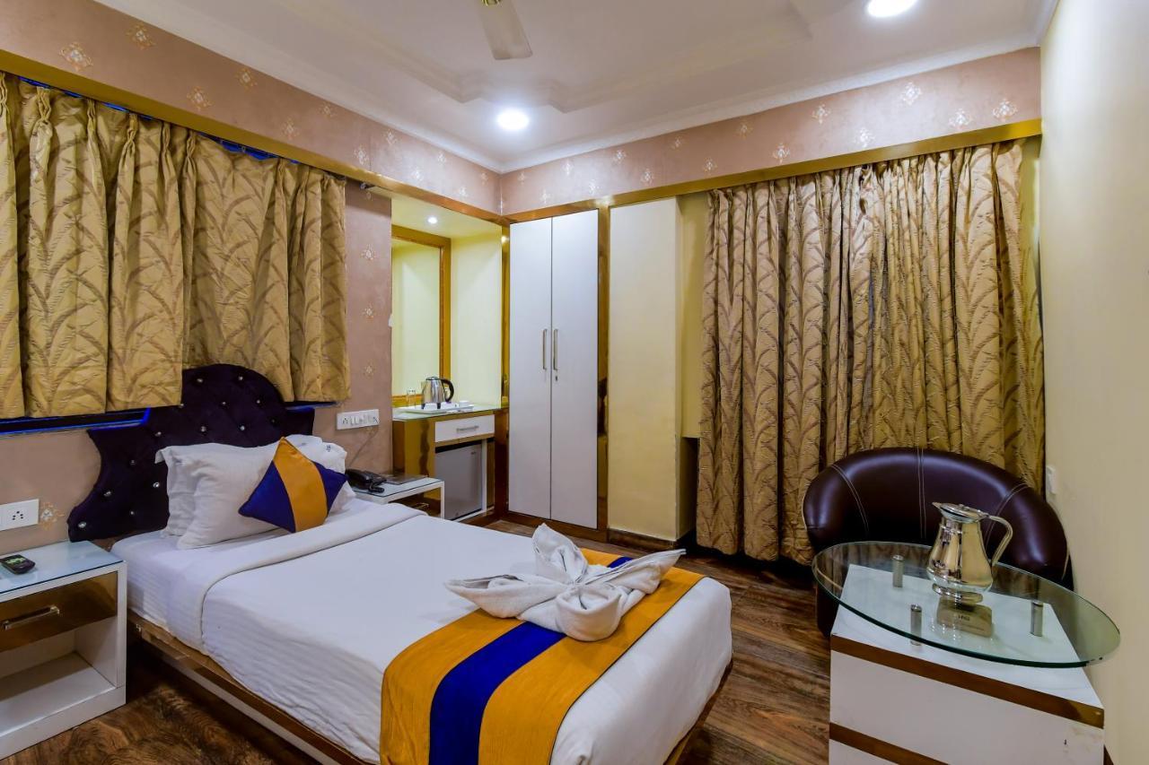 Hotel N S International Kolkata Luaran gambar